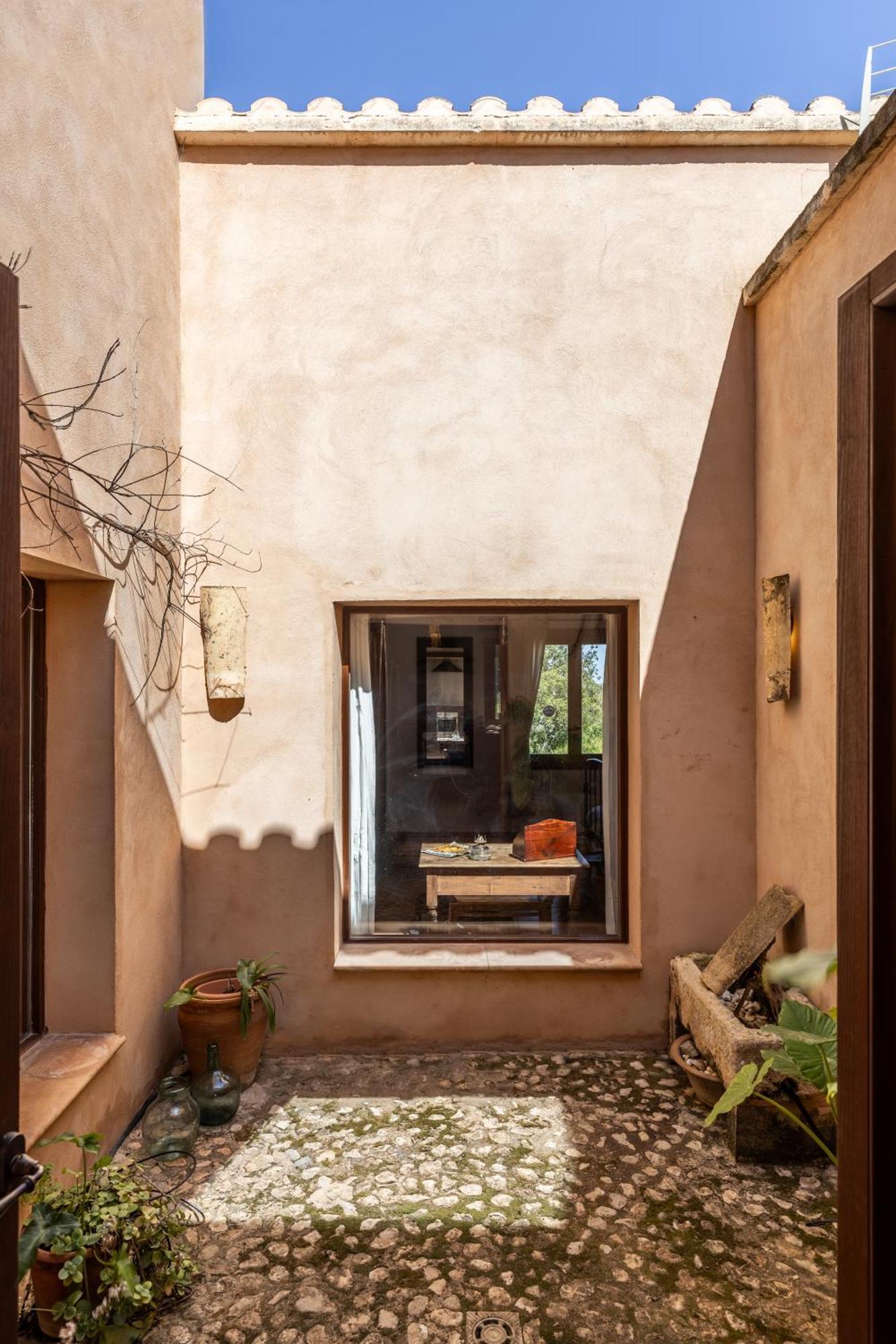 Mallorca Countryside With Pool And Nature Landhaus