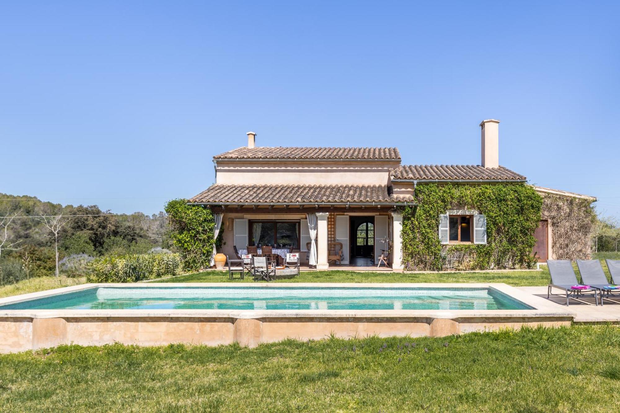 Mallorca Countryside With Pool And Nature *